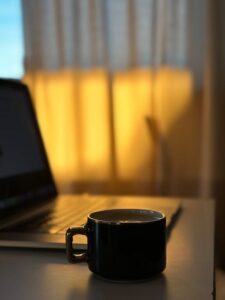 How to Create a Productive Morning Routine to Start Your Day Right