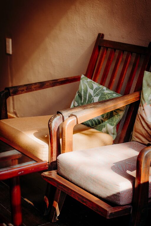 Post: Tips for creating a cosy and inviting living room on a budget